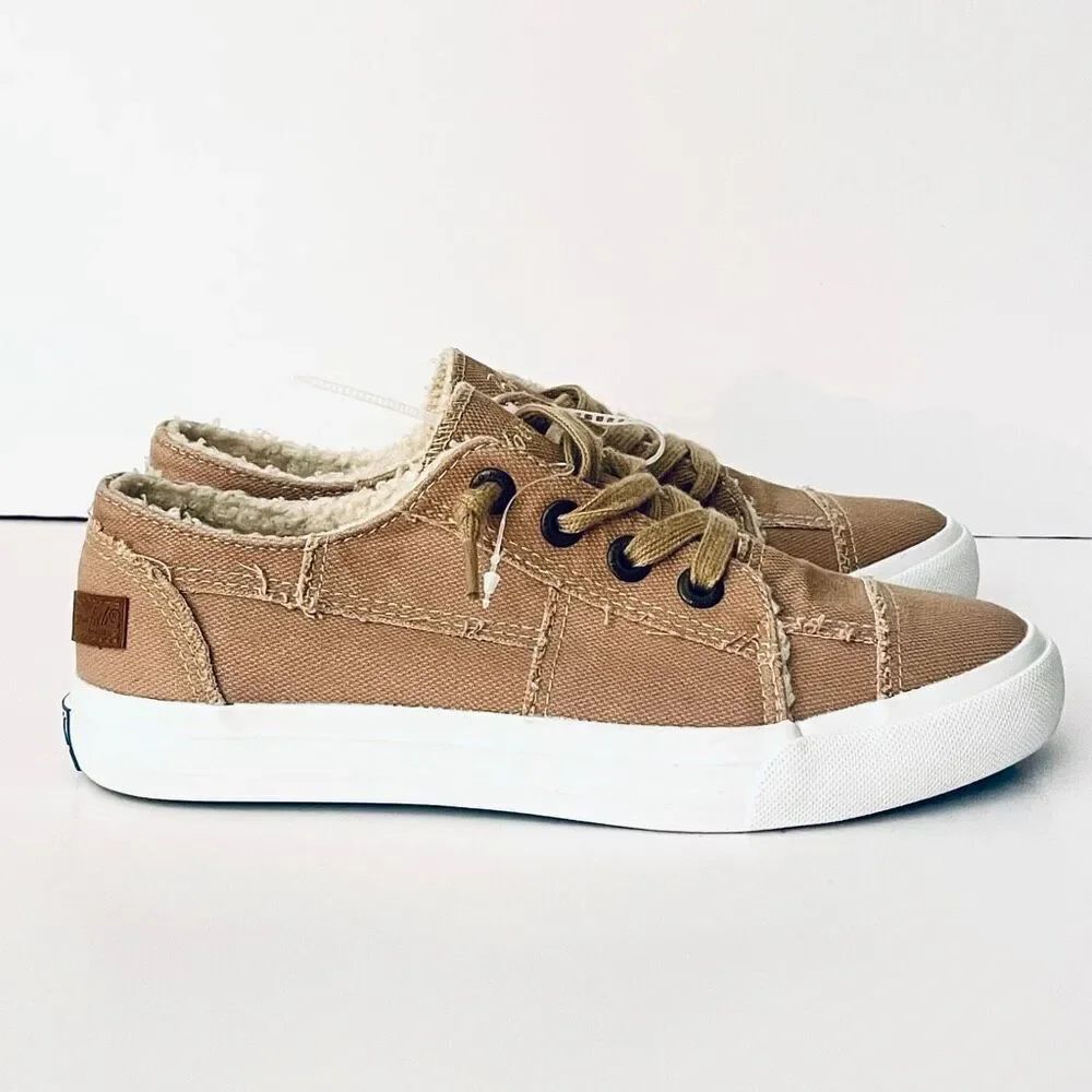 NWT Gorgeous Blowfish Malibu 8 Tan Sherpa Lined Memory foam Cushioned Sneakers - Picture 7 of 12
